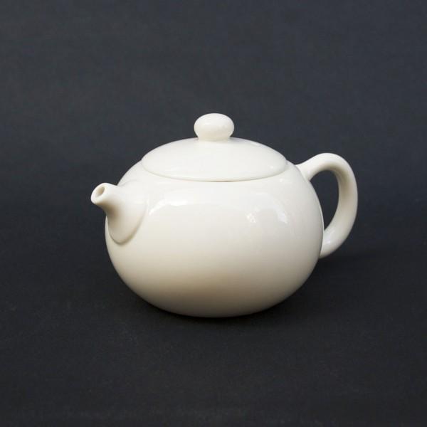 Porcelain Teapot "Poeny"